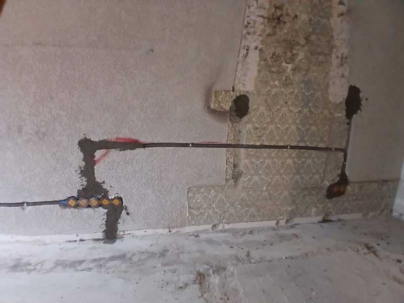 Stopcontacten verlagen en uitbreiden